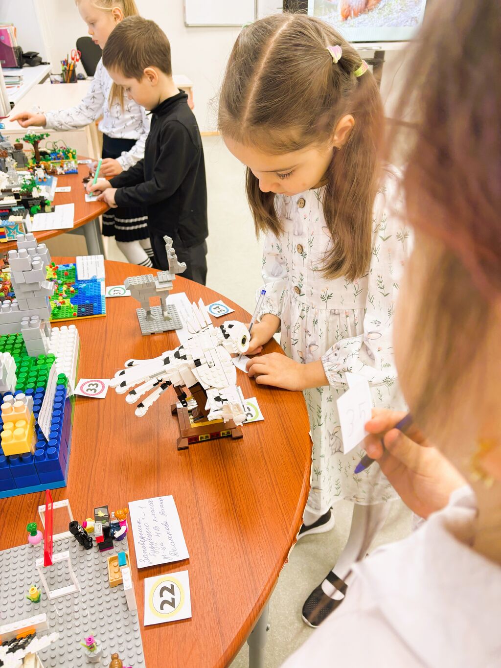 дети голосуют