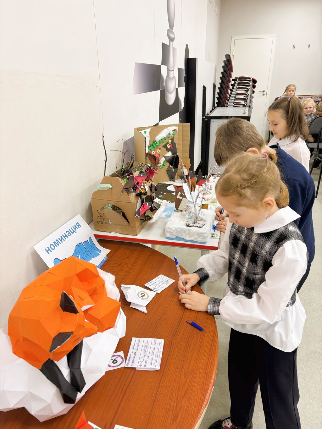 дети голосуют