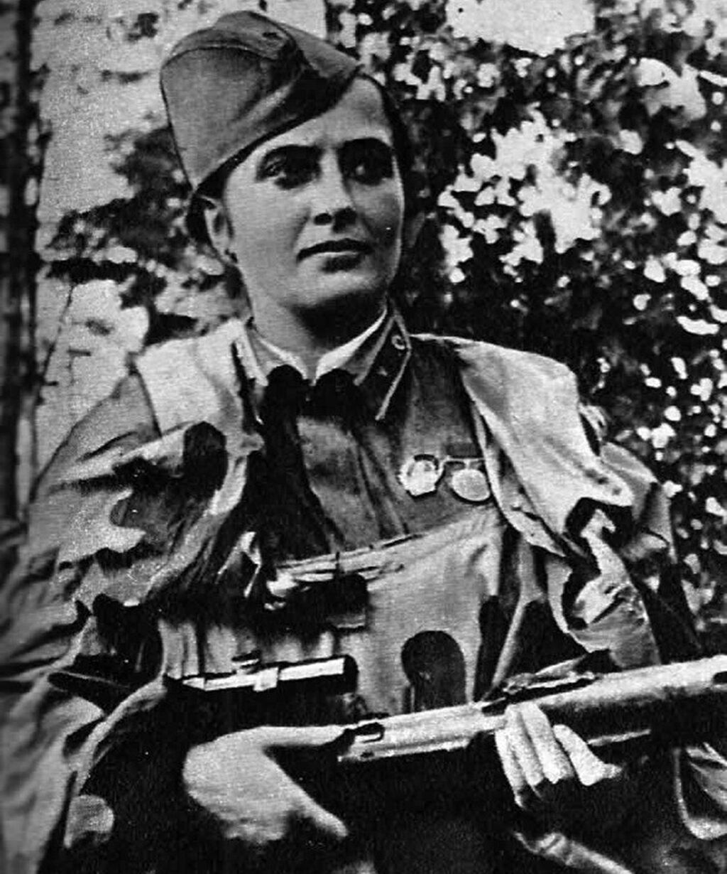 Павлюченко Людмила Биография Личная Жизнь Фото