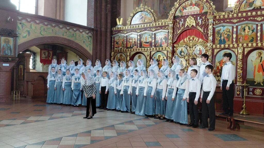 Хор в храме 