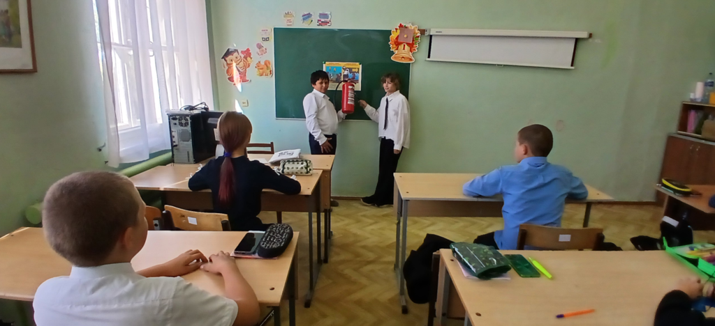дети в классе